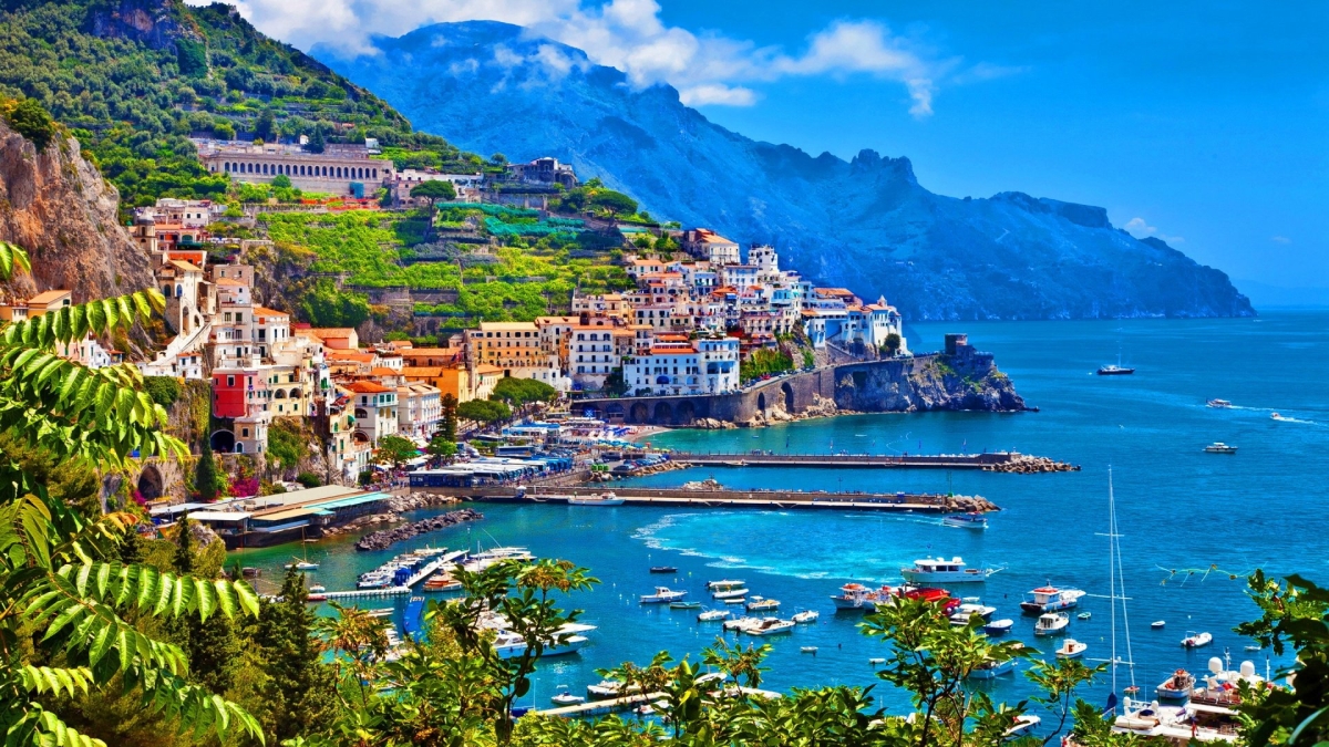 Prestige Regional Tour: Amalfi Coast - Naples ( 14 Days - 13 Nights) Region: Campania