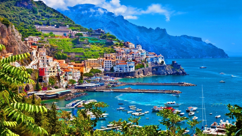 Prestige Regional Tour: Amalfi Coast - Naples ( 14 Days - 13 Nights) Region: Campania Prestige Regional Tour