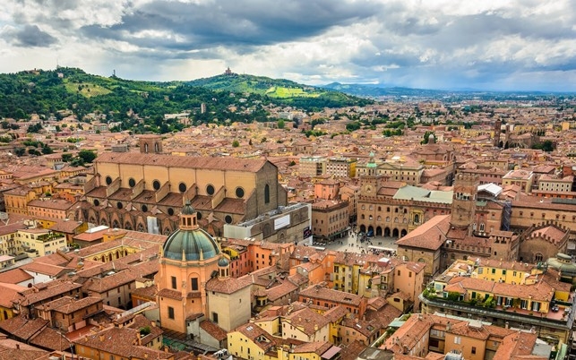 Prestige Multi-Regional Tour:  Bologna - Perugia (15 Days - 14 Nights) Region: Umbria - Emilia Romagna