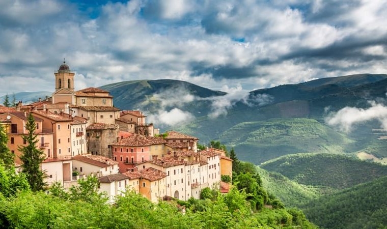 Prestige Regional Tour: Perugia ( 10 Days - 9 Nights) Region: Umbria