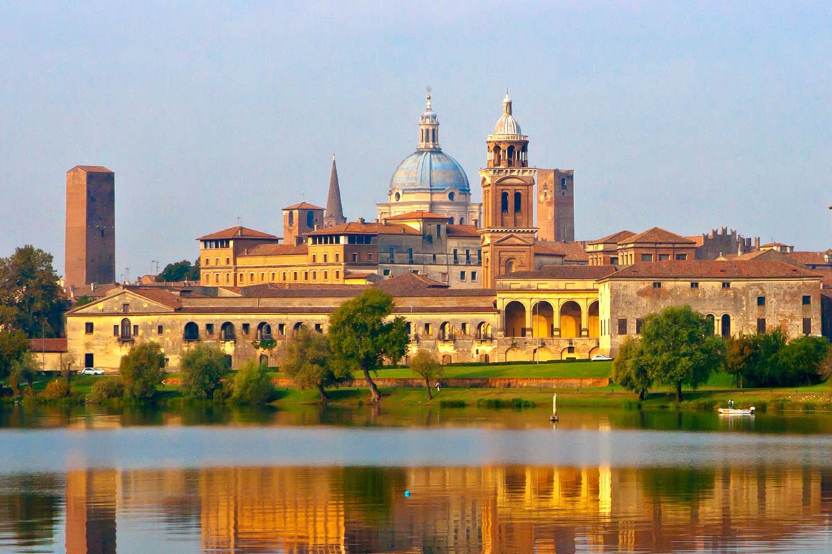 5-Star Luxury Multi-Regional Tour: Turin - Venice - Milan( 16 Days - 15 Nights) Region: Piemonte - Veneto - Lombardia